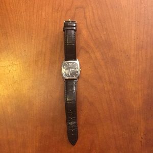 Citizen Eco-drive E110 Men’s black leather watch